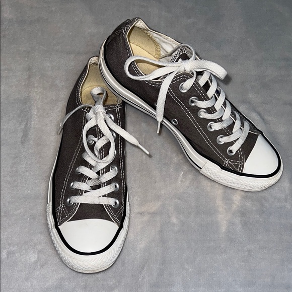 Charcoal Gray Converse - Picture 1 of 8